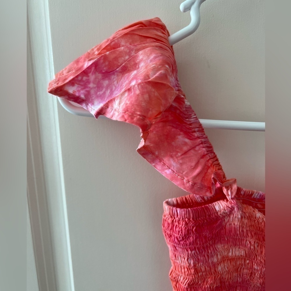 Tiare Hawaii Off the Shoulder Hollie One Size Crop Top in Pink Coral Smoke - Picture 5 of 16